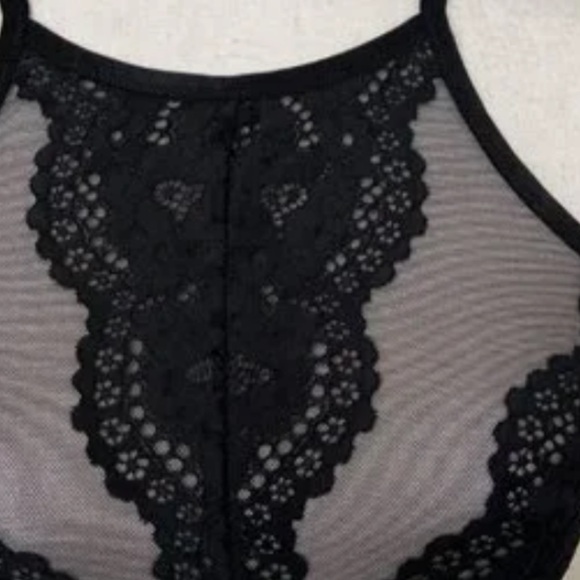Victoria's Secret Black High Neck Mesh Lace Bralette size large 😍😍 - Picture 2 of 8